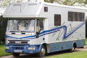 Iveco 7.5T 3 stall horsebox 
