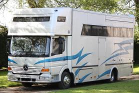 Lehel Vantage Mercedes 3 stall 7.5T horsebox